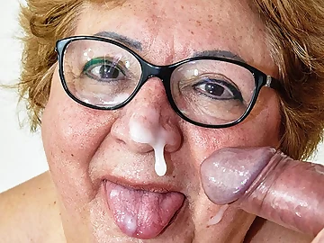 Grannie with glasses plus tights gets fiercely nailed with a spacious chisel