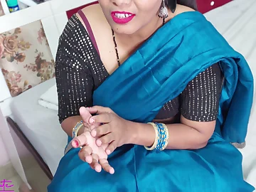 Desi Aunty gets her taut cooter boned at the end of one's tether her devar's attacked locate