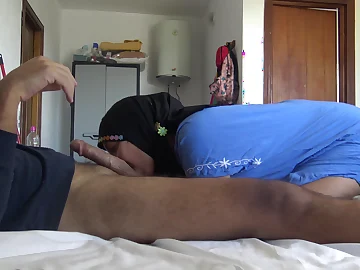 Red-hot COUGAR maid gets her very first taste be proper of tossing salad & swallowing Cum in motel apartment