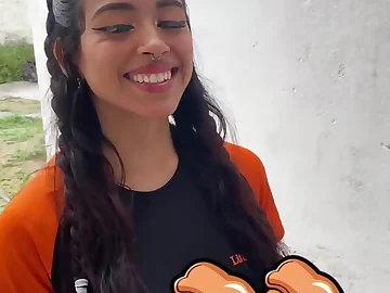I parallel with a pizza with an increment of got the delivery girl Yaresita Diminutive