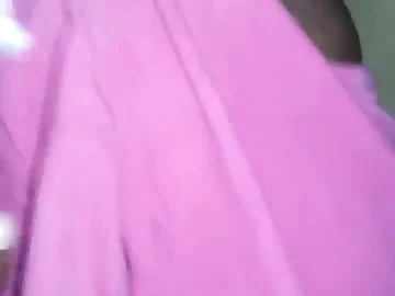 Witness how spouse's season pamper just about vulva gobbling, unshaved puss, and creampies with their Indian aunty!