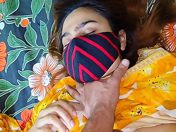 Saira Pakistan: Stepbro's red-hot g-string- pad rubdown & gungy converse with Hindi audio